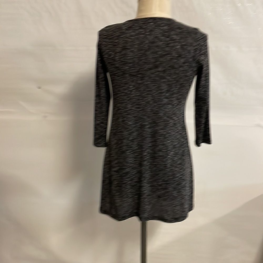 MAURICES gray tunic top size M - Picture 3 of 4